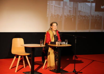 Elena M. Fischli (Herausgeberin) an der Buchvernissage und Filmpremiere in Einsiedeln