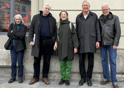 Elena Fischli mit Autorenkollektiv 'Göhnerswil': v.l.n.r.: Rut Föhn, Hartmut Frank, Elena M. Fischli, Hans-Ruedi Müller und Max Bosshard© Elena M. Fischli, 2023